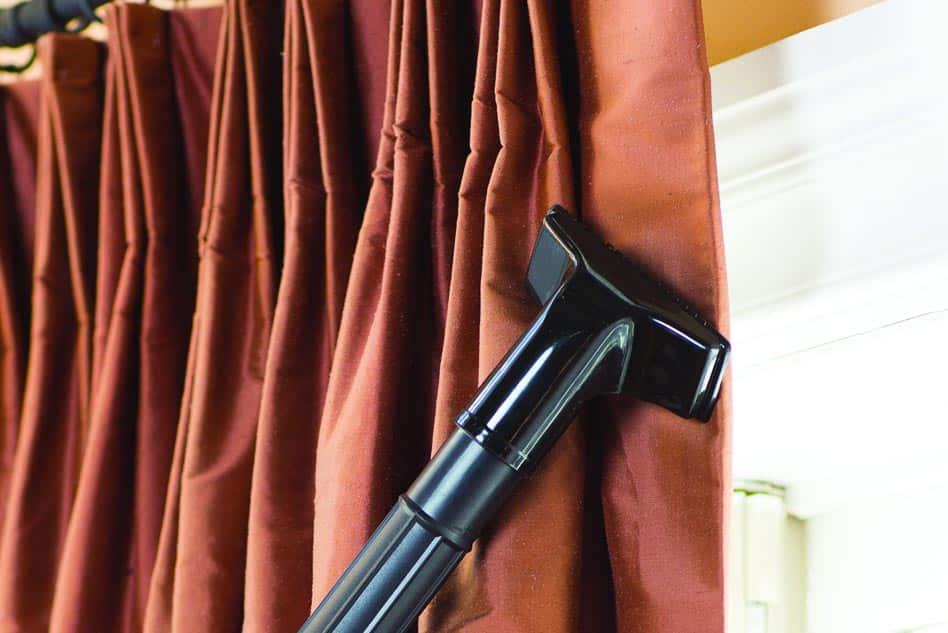 curtain cleaning main thumb 1