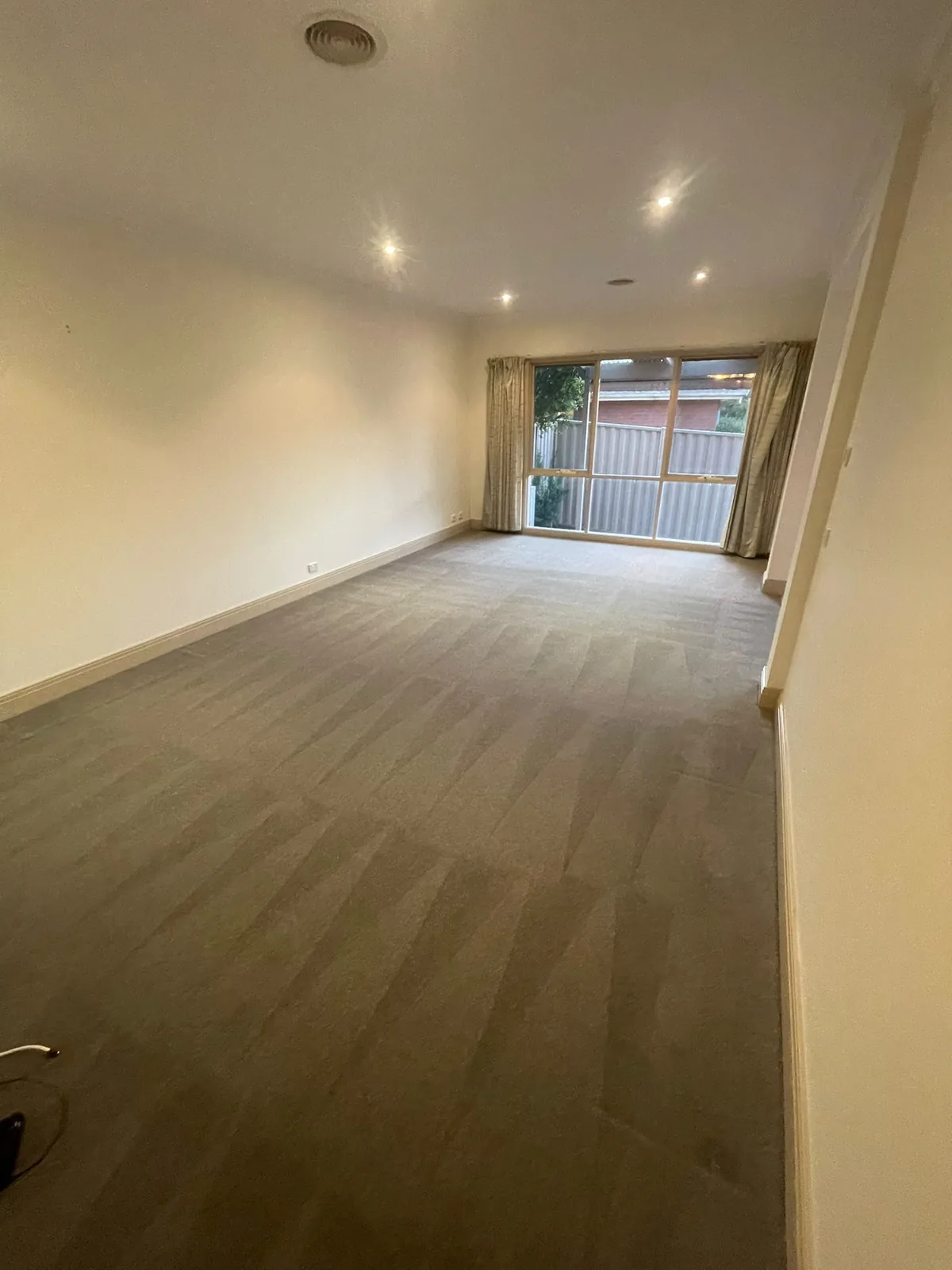 carpet cleaned and groomed ready for final inspection